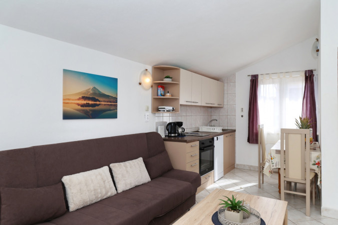Apartment 2, Apartments Miljenka near the sea, Nin, Dalmatia, Croatia Nin