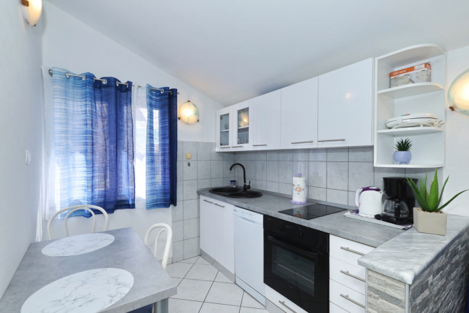 Apartment 3, Apartments Miljenka near the sea, Nin, Dalmatia, Croatia Nin
