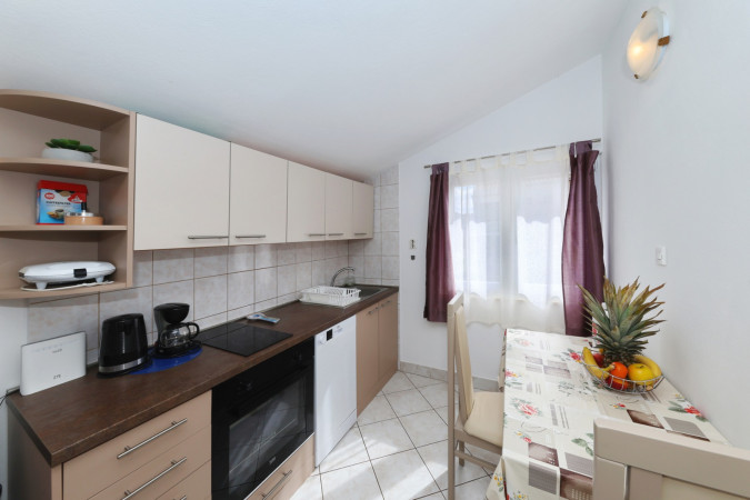 Apartment 2, Apartments Miljenka near the sea, Nin, Dalmatia, Croatia Nin