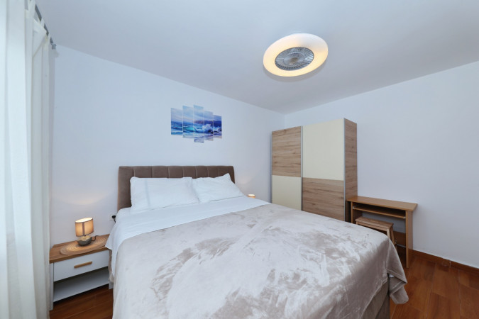 Apartments Miljenka near the sea, Nin, Dalmatia, Croatia Nin