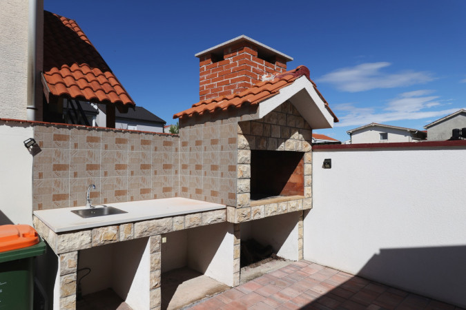 Exterior, Apartments Miljenka near the sea, Nin, Dalmatia, Croatia Nin