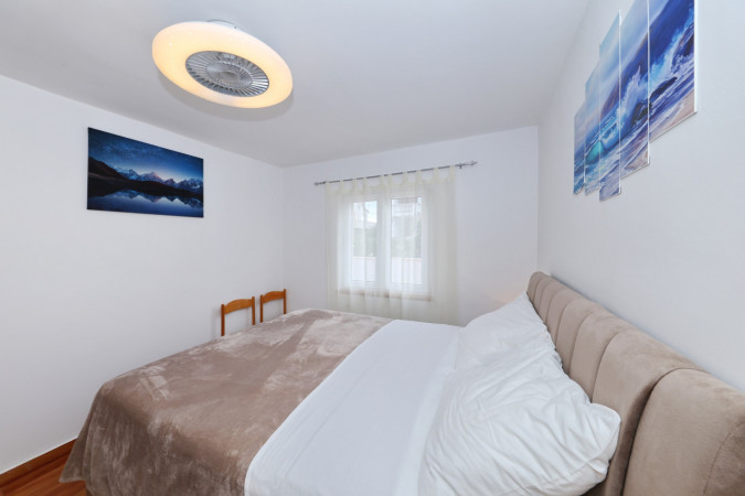 Apartments Miljenka near the sea, Nin, Dalmatia, Croatia Nin