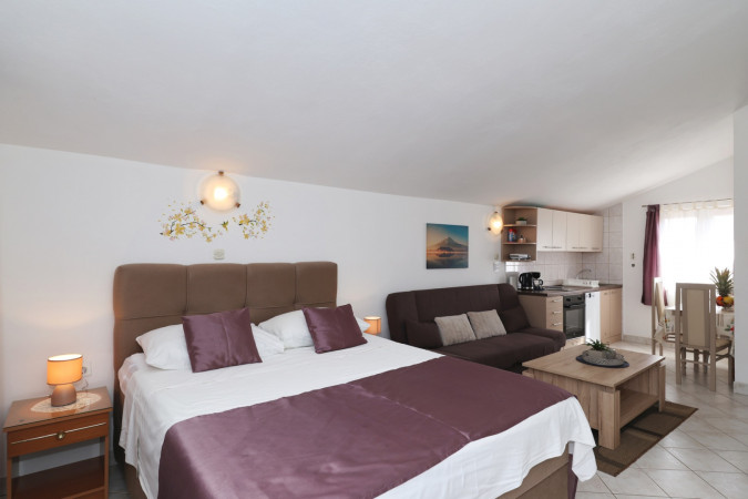 Apartment 2, Apartments Miljenka near the sea, Nin, Dalmatia, Croatia Nin