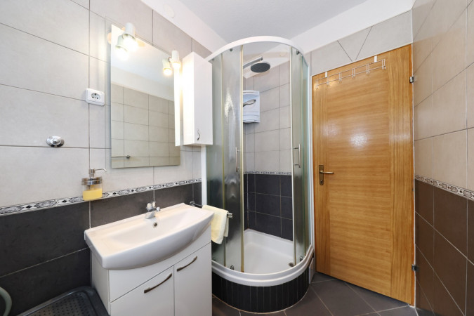 Apartments Miljenka near the sea, Nin, Dalmatia, Croatia Nin