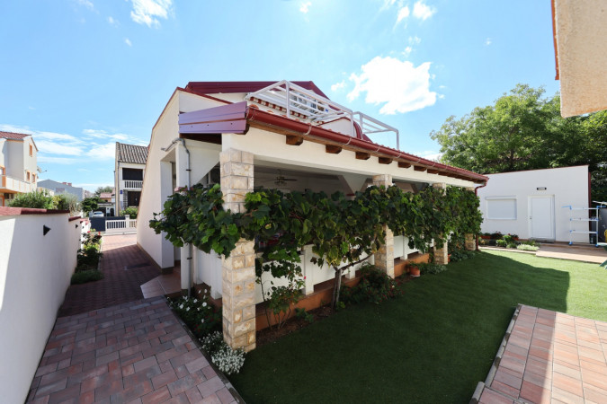 Exterior, Apartments Miljenka near the sea, Nin, Dalmatia, Croatia Nin